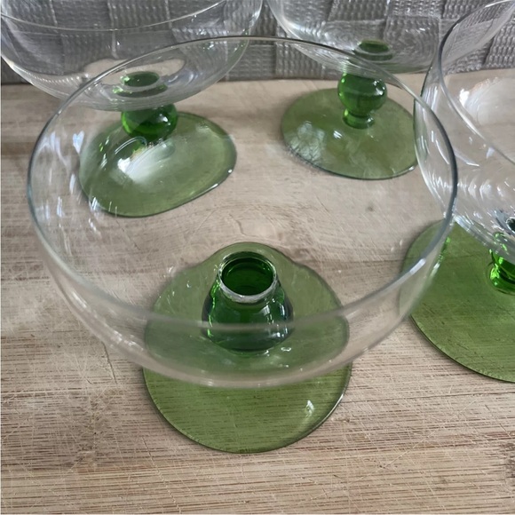 Vintage 3 1/4” Green Glass Footed Sherbet | Ice Cream | Bowl | Brandy ~SET of 4 - Picture 4 of 6